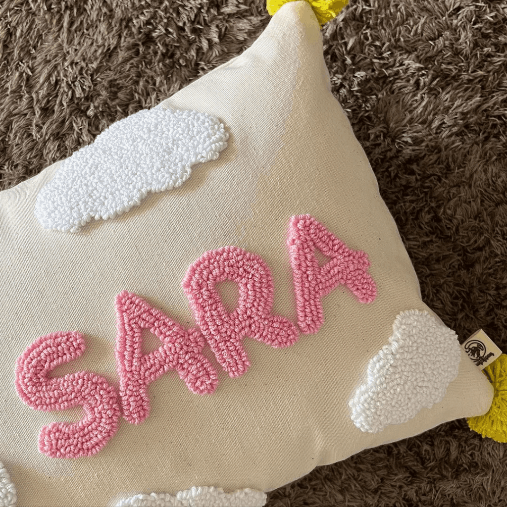 Peça personalizada em bordado russo
