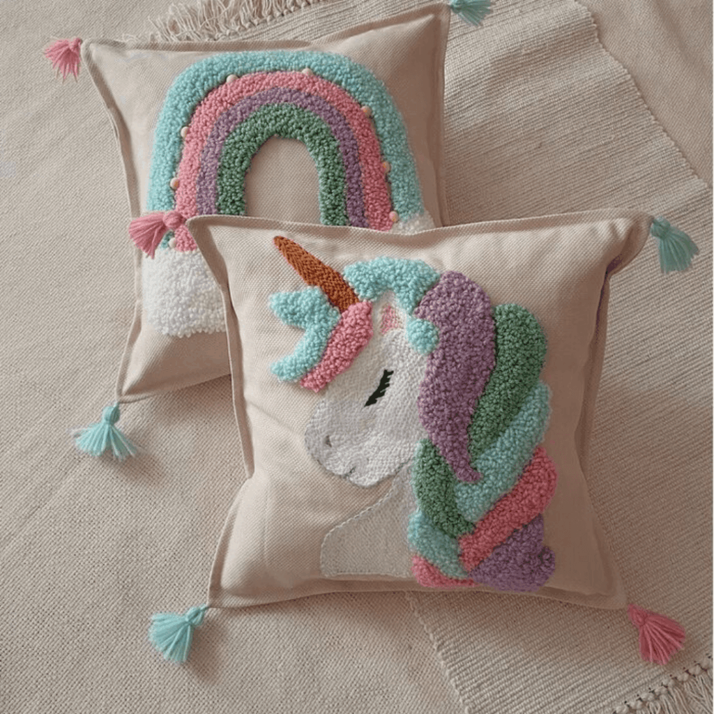 Almofadas decorativas em bordado russo